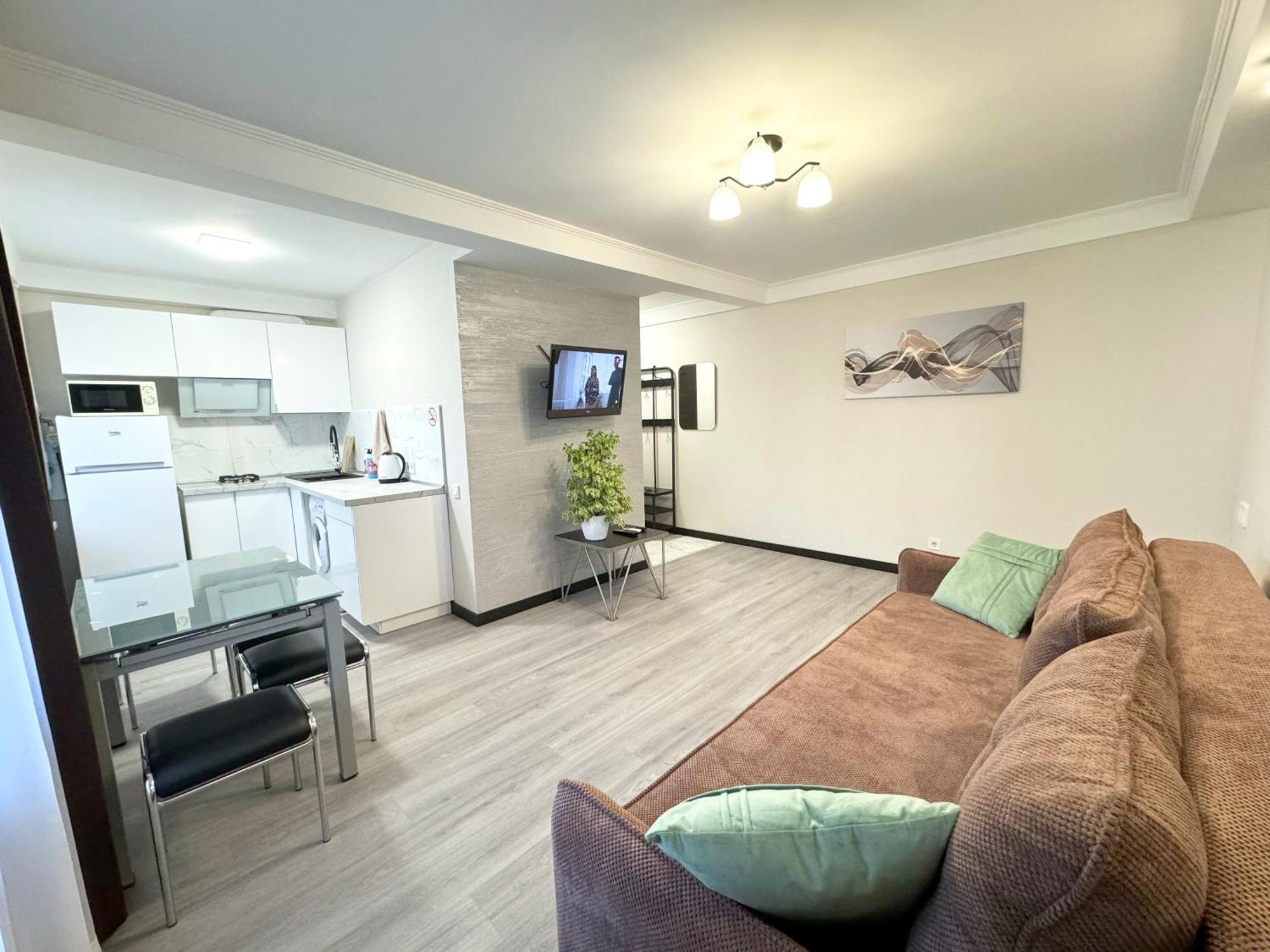 Artal Apartment On Obolonskyi Avenue 16 Kyiv Exterior photo